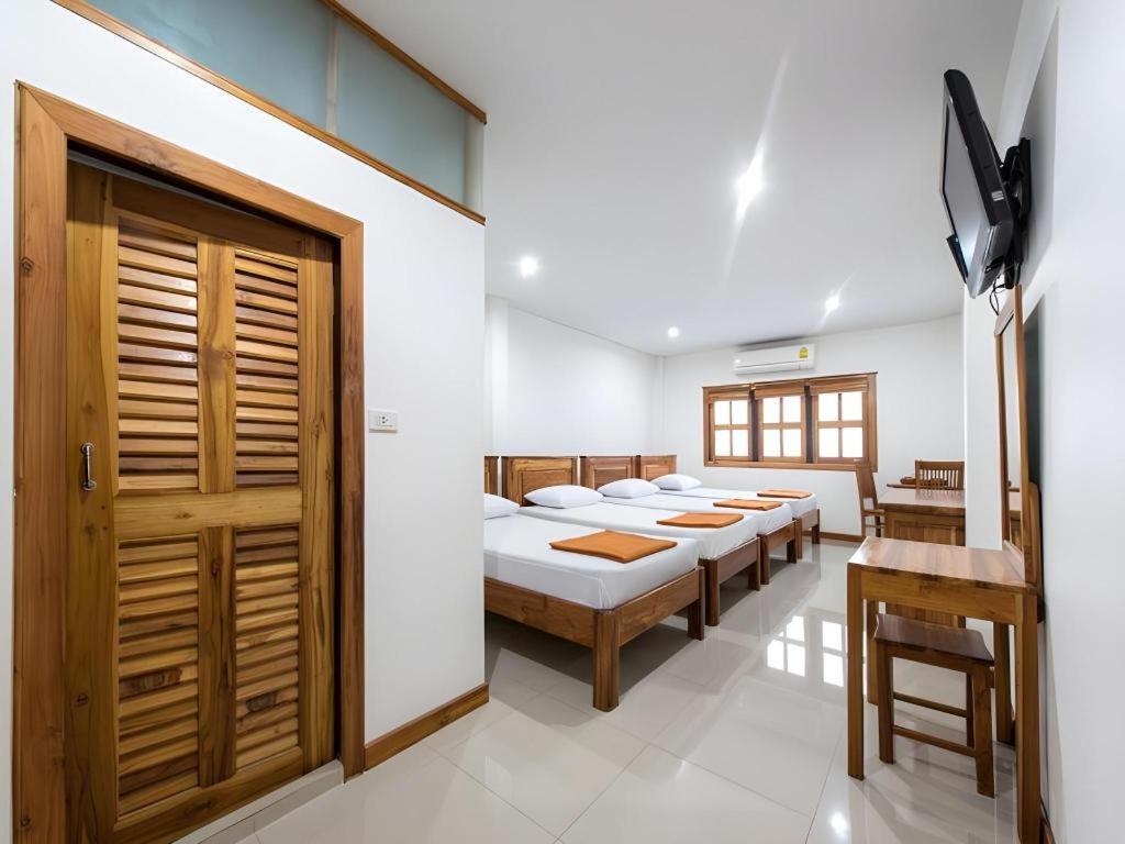 Thongphaphum Place Exterior foto